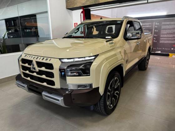 MITSUBISHI TRITON 2.4 BITURBO DIESEL CD TERRA 4X4 AUTOMÁTICO MITSUBISHI TRITON 2.4 BITURBO DIESEL CD TERRA 4X4 AUTOMÁTICO
